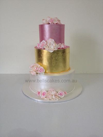 24c Gold Leaf cake - Cake by Bells