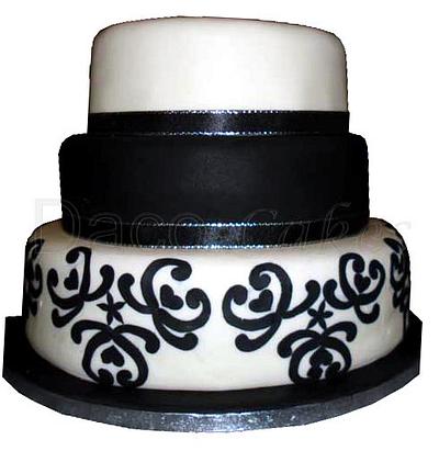 3 Tier Black and White Cake - Cake by Roberta 