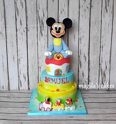 Baby Mickey Mouse - Cake by Magda's Cakes (Magda Pietkiewicz)