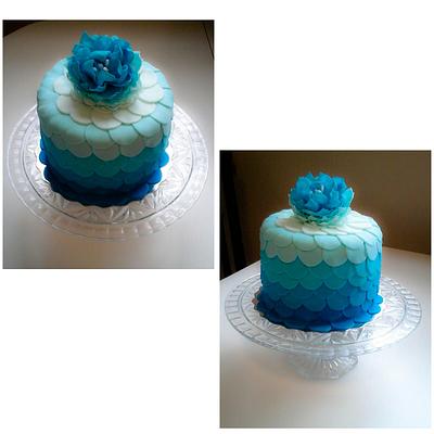 Blue Ombre birthday cake - Cake by Jenn Szebeledy  ( Cakeartbyjenn_ )