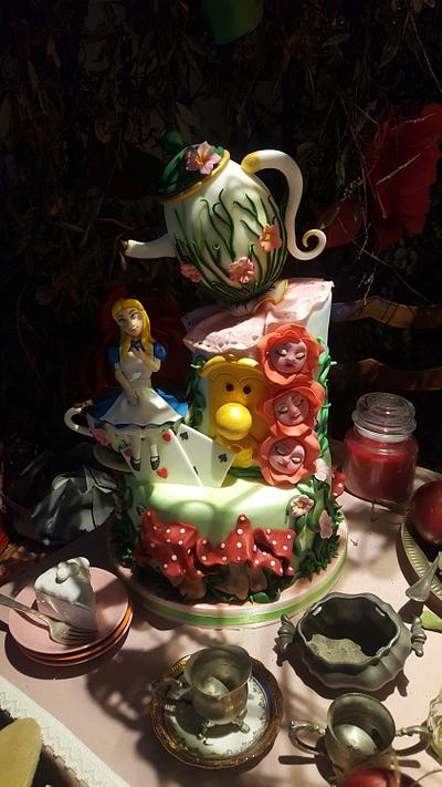 Alice in wonderland - Cake by Claudia Consoli
