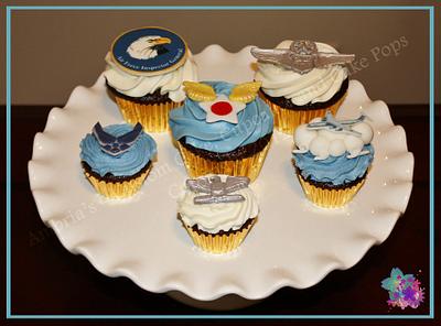 Air Force Retirement cupcakes - Cake by Ambria's