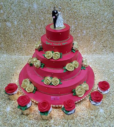 Red Beauty  - Cake by Michelle's Sweet Temptation