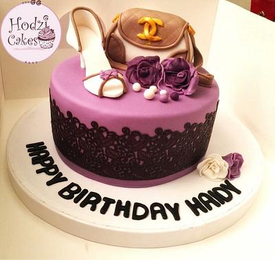 Feminine Cake 👠💋👛 - Cake by Hend Taha-HODZI CAKES