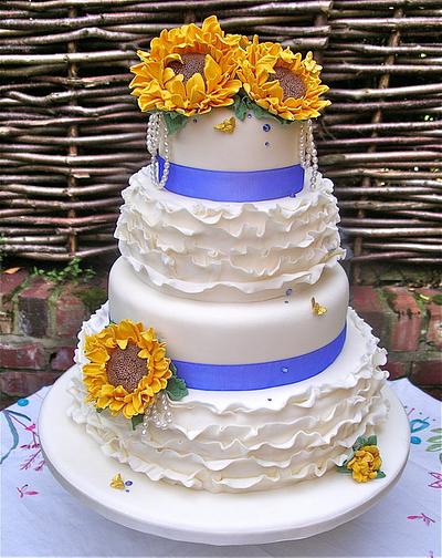 Sunflower wedding cake - Cake by Lynette Horner
