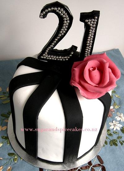 Black and White - Simple but Classy 21st - Cake by Mel_SugarandSpiceCakes