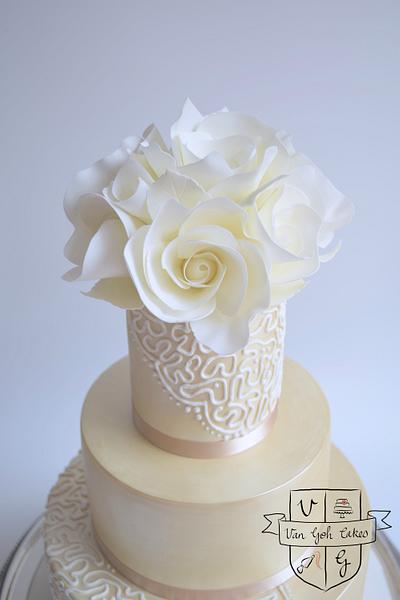 Cornelli and Florals - Cake by Van Goh Cakes