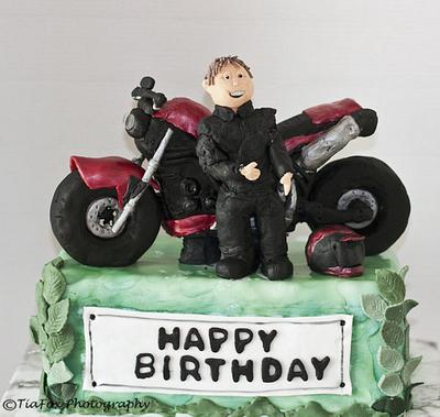 Motorbike Cake - Cake by Kaye