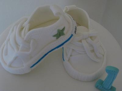 Converse boots - Cake by marynash13