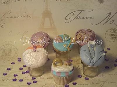 A weekend in Paris Collection <3 - Cake by Cupcakes la louche wedding & novelty cakes