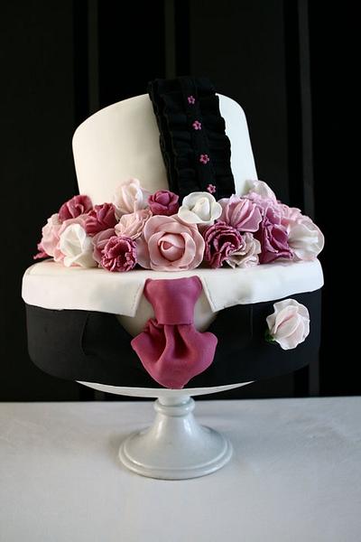 Wedding Cake - Cake by PetiteSweet-Cake Boutique