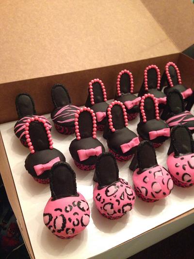 Divalicious high heel cupcakes - Cake by T Coleman