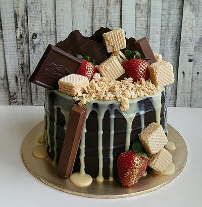 Chocolate drip cake - Cake by Wendy