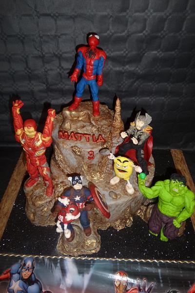 Avengers And M&M's - Cake by Valentina Majella