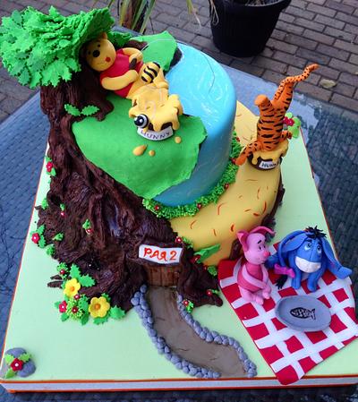 Winnie the Pooh Cake - Cake by Planet Cakes Patisserie