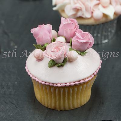 Wedding Cupcakes - Cake by Bobbie