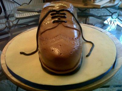Brown Leather brogue - Cake by sarahold