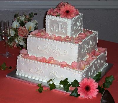Gerber Daisies and Rose Petals - Cake by BettyA
