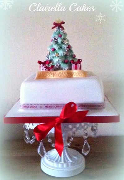 Oh Christmas Tree Oh Christmas Tree!  - Cake by Clairella Cakes 