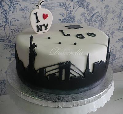 New York Cake - Cake by Dulcerella Cakes
