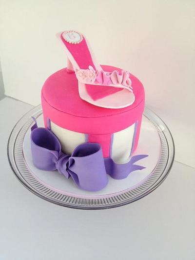 Gum-paste shoe - Cake by BAKED