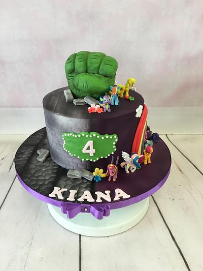 Hulk & pony mash up - Cake by Niki