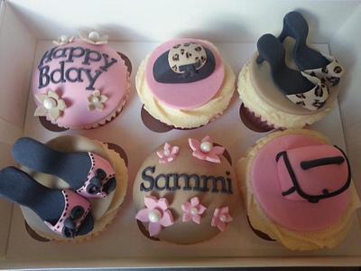 Leopard print shoe and bag cupcakes - Cake by Mrsmurraycakes