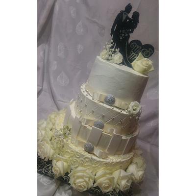 White Wedding Cake - Cake by TorteMartincic