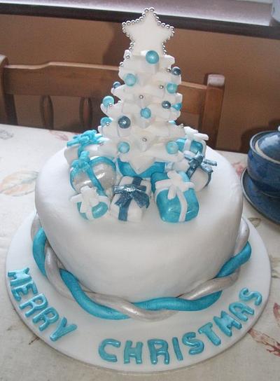 Christmas Cake - Cake by Claire