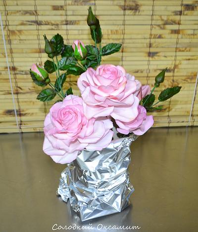  pink roses - Cake by Oksana Kliuiko