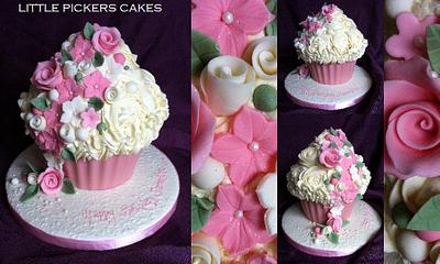 Giant CC the little pickers way x - Cake by little pickers cakes