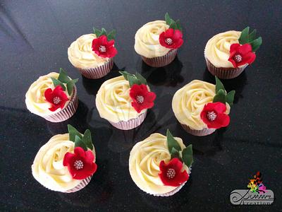 Holiday Cupcakes - Cake by Simmz