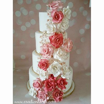 wedding cake cascade de rose - Cake by creation hloua