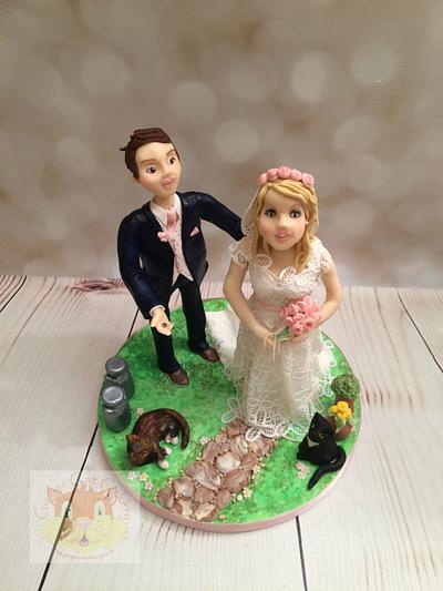 Bride and groom models - Cake by Elaine - Ginger Cat Cakery 
