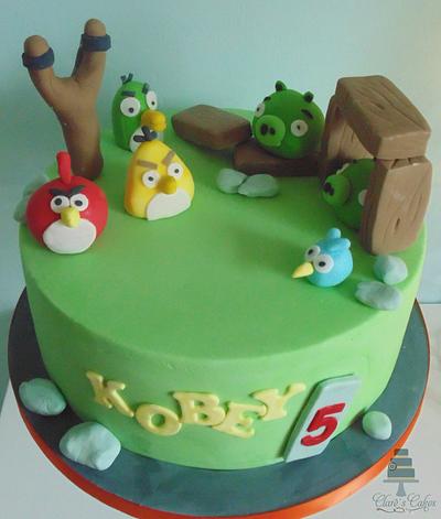 Angry Birds - Cake by Clare's Cakes - Leicester