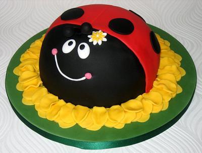Ladybird Cake - Cake by Pam 