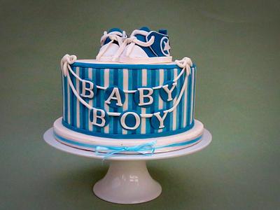 Baby converse - Cake by lorraine mcgarry