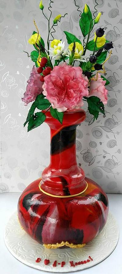  Vase with flowers - Cake by Dari Karafizieva