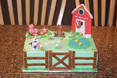 Farm - Cake by Pamela