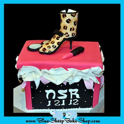 Shoe box cake - leopard boot - Cake by Karin Giamella