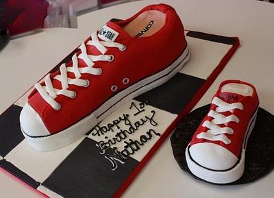 Running off those calories! - Cake by Lily White's Party Cakes