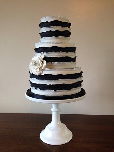 Black and white wedding cake - Cake by Cupcake Delight