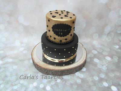 Black and Gold - Cake by Carla 