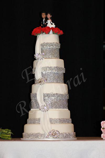 Weddingcake with bling effect - Cake by Elin