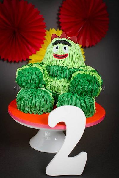 Yo Gabba Gabba Brobee 3D Smash Cake - Cake by CrystalMemories
