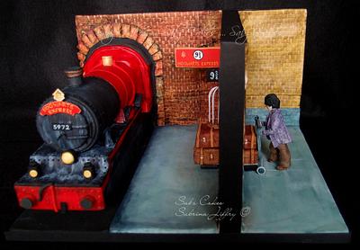 Platform 9 3/4! Harry Potter and the Philosopher's Stone - Cake by SabzCakes