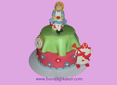 Alice in Wonderland - Cake by Janne