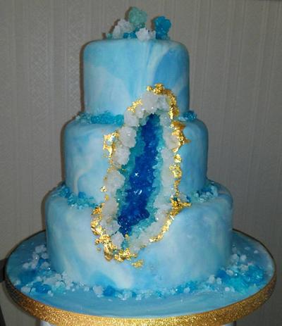 My first geode cake - Cake by Gaynor Collingwood