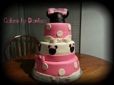 Minnie Mouse - Cake by Chittenango Cakes