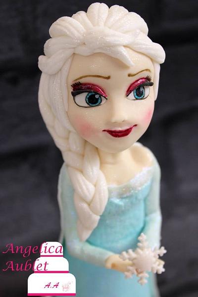 Elsa frozen  - Cake by Angelica